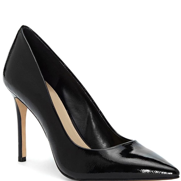 Vince Camuto Shoes - Vince Camuto Savilla Black Patent Leather Dress Pump - size 10